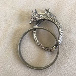 Lucky Brand Giraffe bracelet set